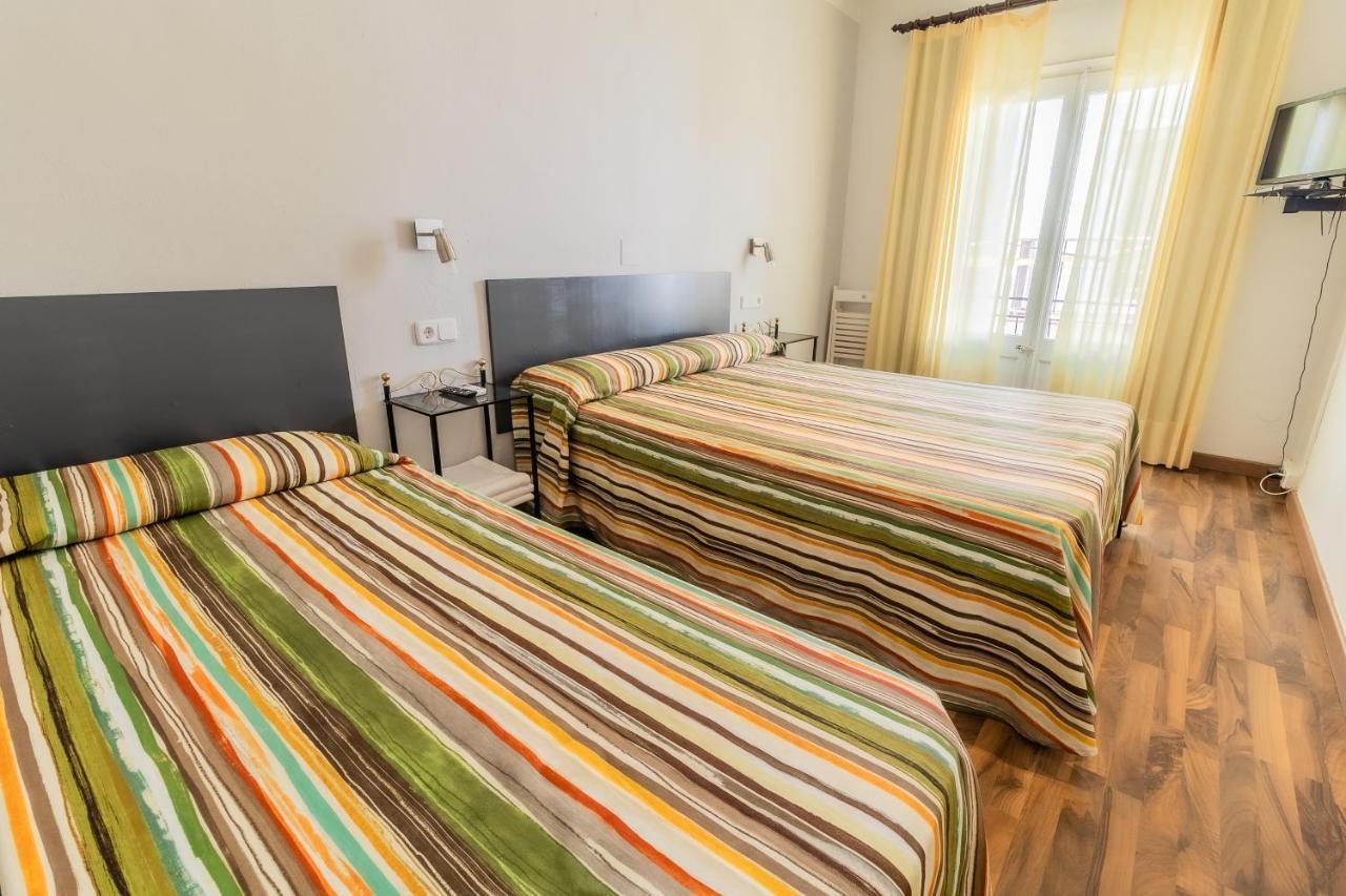 Fonda Can Dalfo By Vivere Stays L'Estartit Esterno foto